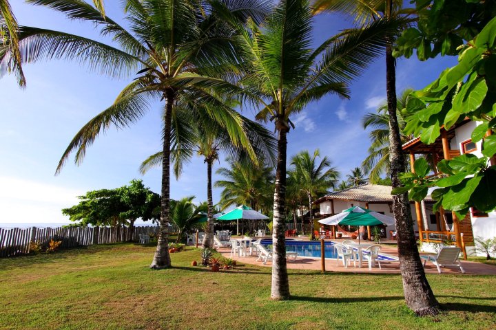 茵希达考赖斯普莱雅酒店(Enseada Dos Corais Praia Hotel)