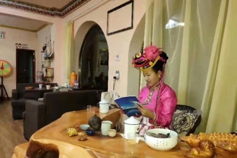 泸沽湖巴嘉卓卡藏式客栈