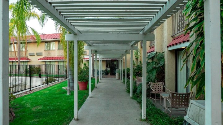 阿纳海姆希尔斯 6号汽车旅馆(Motel 6 - Anaheim Hills, CA)