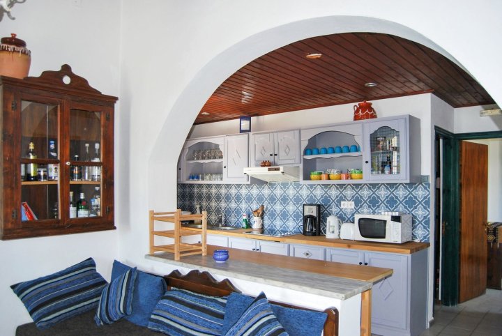 希俄斯岛利姆诺斯美丽海景 5 居别墅 - 附专属花园及无线上网(Villa with 5 Bedrooms in Limnos, Chios Island, with Wonderful Sea View, Enclosed Garden and Wifi)