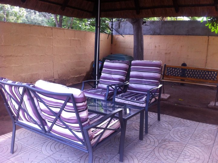 迪哈特旅馆(Dihate Guest House)