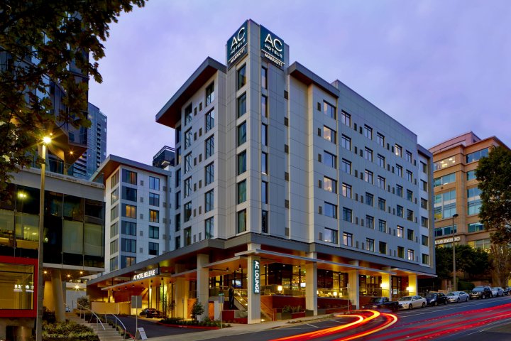 西雅图贝尔维尤/市中心万豪AC酒店(AC Hotel by Marriott Seattle Bellevue/Downtown)