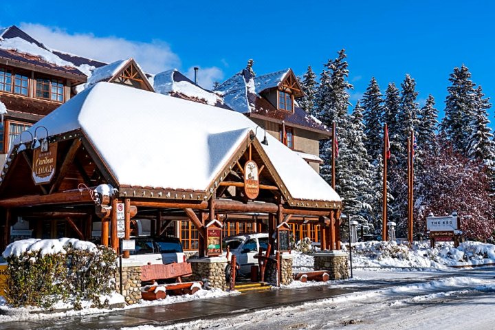 班夫驯鹿住宿温泉酒店(Banff Caribou Lodge and Spa)