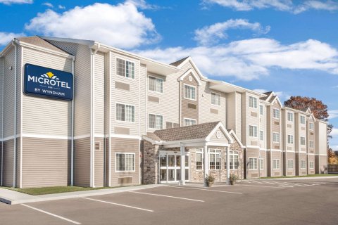 宾汉顿温德姆麦克罗特-加龙省套房酒店(Microtel Inn & Suites by Wyndham Binghamton)