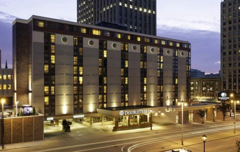 密尔沃基市中心希尔顿逸林酒店(DoubleTree by Hilton Milwaukee Downtown)
