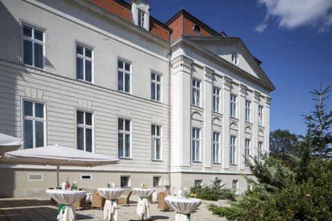 维也纳市政厅公园奥地利时尚酒店(Austria Trend Hotel Schloss Wilhelminenberg Wien)