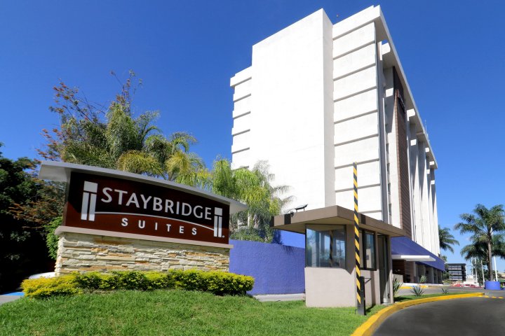 瓜达拉哈拉博览会宿之桥套房酒店(Staybridge Suites Guadalajara Expo, an IHG Hotel)