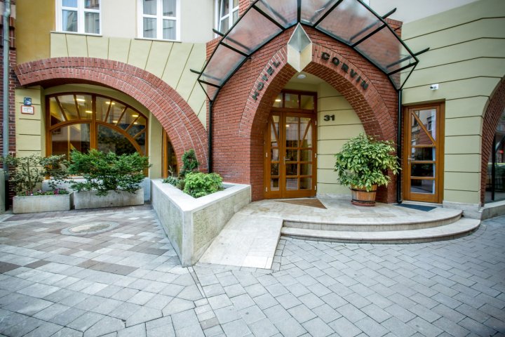 布达佩斯科尔温酒店(Corvin Hotel Budapest Corvin Wing)