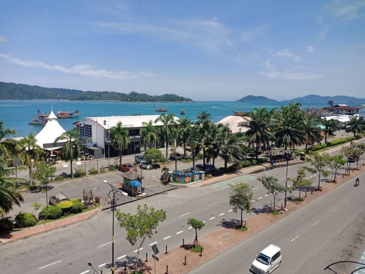 家庭海滨青年旅舍(Homy Seafront Hostel)