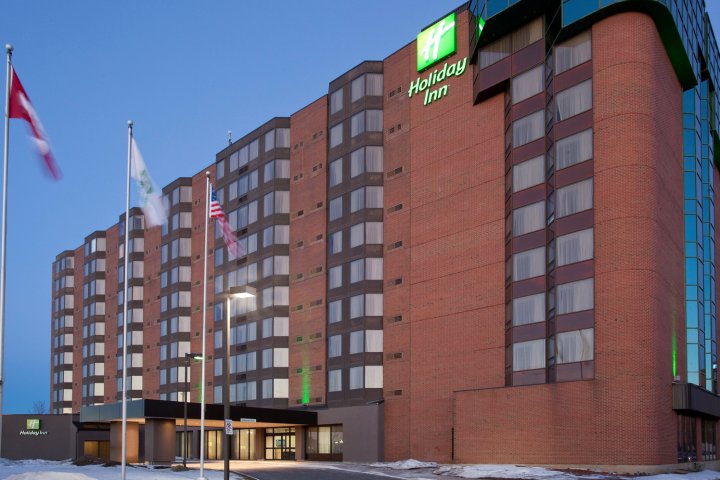 东渥太华假日酒店(Holiday Inn Ottawa East, an IHG Hotel)