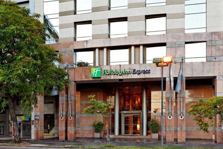 波多马德罗智选假日酒店(Holiday Inn Express Puerto Madero, an IHG Hotel)