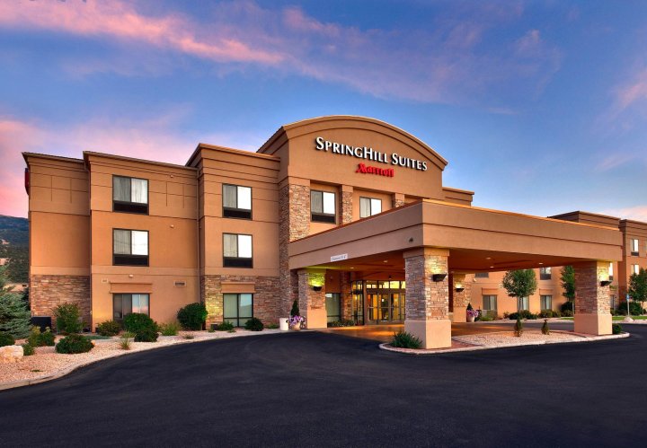 万豪锡达城万豪春丘酒店(SpringHill Suites by Marriott Cedar City)