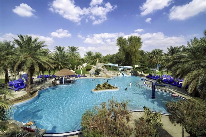 艾因丽笙蓝标酒店(Radisson Blu Hotel & Resort, Al Ain)