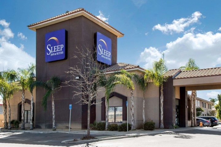 北贝克斯菲尔德舒眠套房酒店(Sleep Inn & Suites Bakersfield North)