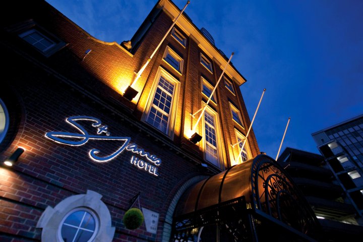 圣詹姆斯酒店 - 贝斯特韦斯特优质精选(St James Hotel; BW Premier Collection)