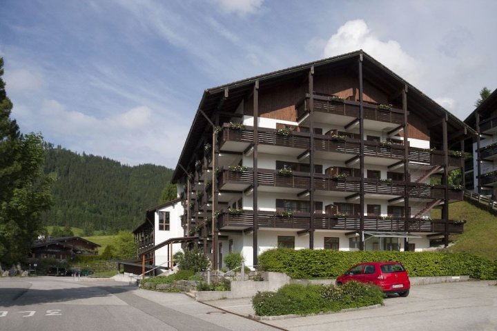 布切霍阿尔普住宿酒店(Alpenresidenz Buchenhöhe)