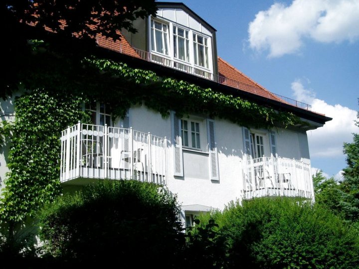 城堡公园别墅式酒店(Villa am Schlosspark)