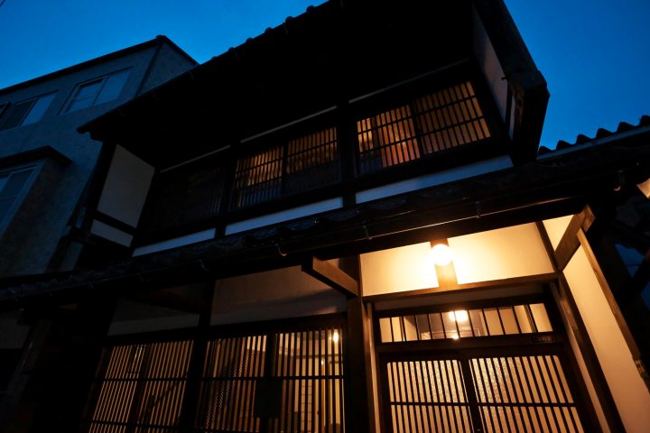 东灵山金泽宾馆(Kanazawa Guest House East Mountain)