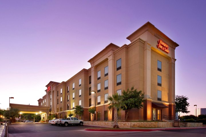 圣安东尼奥机场欢朋酒店及套房(Hampton Inn and Suites San Antonio Airport)