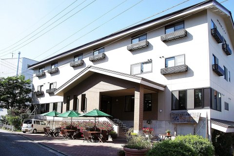 艺苏雅哈库巴格德宾馆(Hakuba Glad Inn Ebisuya)