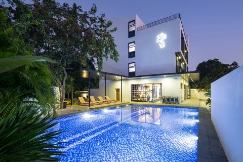 三亚亚龙湾浮生若宿设计民宿