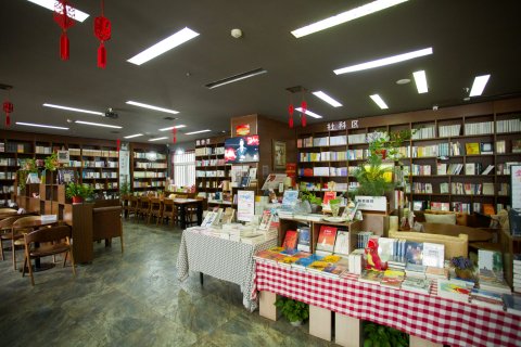 格林豪泰智选酒店(江苏师范大学泉山校区学苑路店)