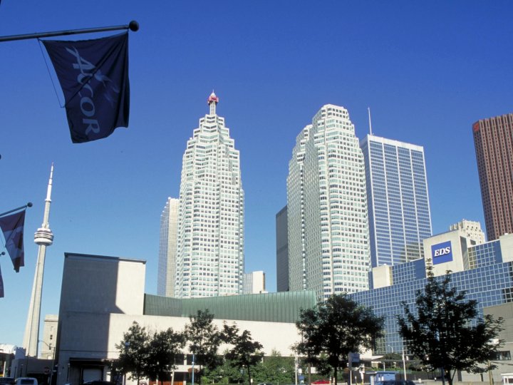诺富特多伦多中心酒店(The Novotel Toronto Centre)