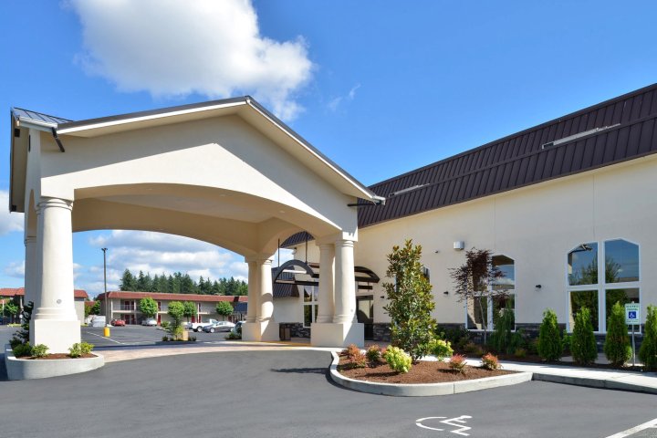 西雅图塔科马品质套房酒店(Quality Inn & Suites Tacoma - Seattle)