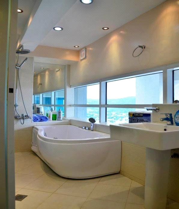 宿务豪华顶楼公寓(Luxurious Penthouse Unit in Cebu)