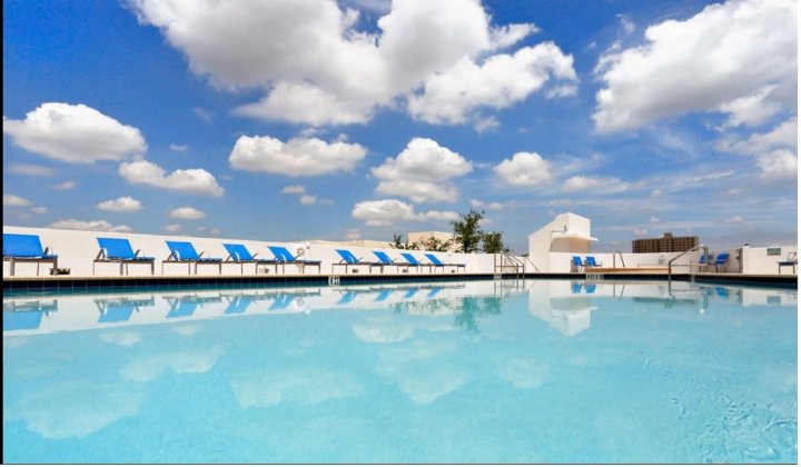 迈阿密河滨私人住宅酒店(Miami Riverfront Private Residences)
