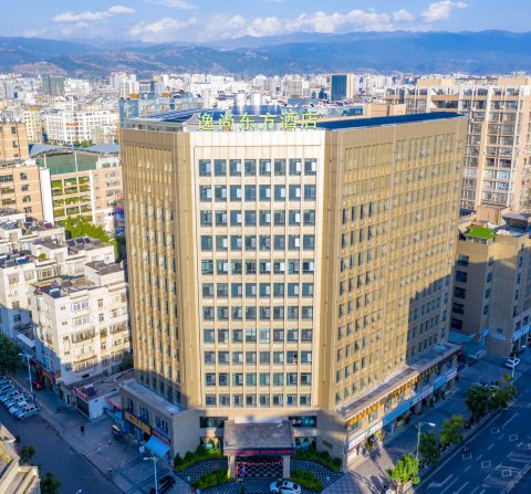 逸尚东方酒店(西昌邛海湿地店)