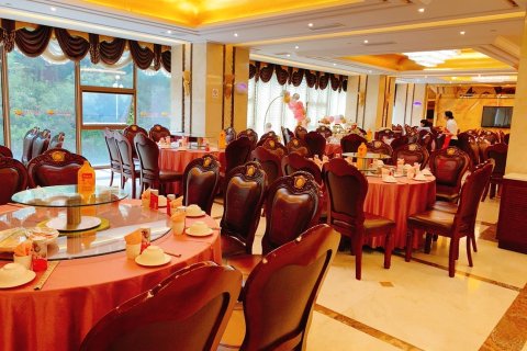 凤庆滇红大酒店