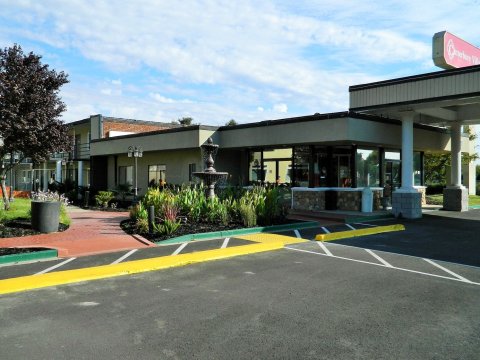 Canterbury Village Hotel and Suites