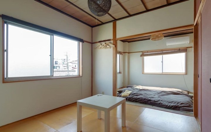 全新装修日式榻榻米公寓(Newly Installed Japanese-Style Apartment)