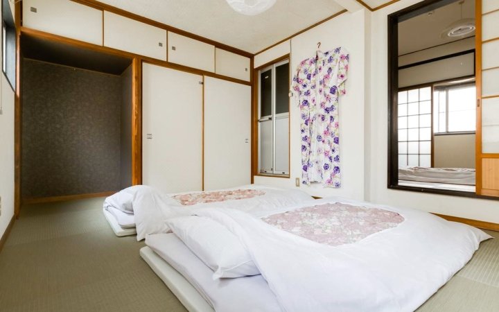 梅田步行7分钟,日式古民家Yukiya雪家度假屋(Yukiya Japanese Style Guesthouse 7min from Umeda)