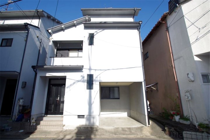 伏見桃山 民宿(Fushimi-Momoyama Guesthouse)