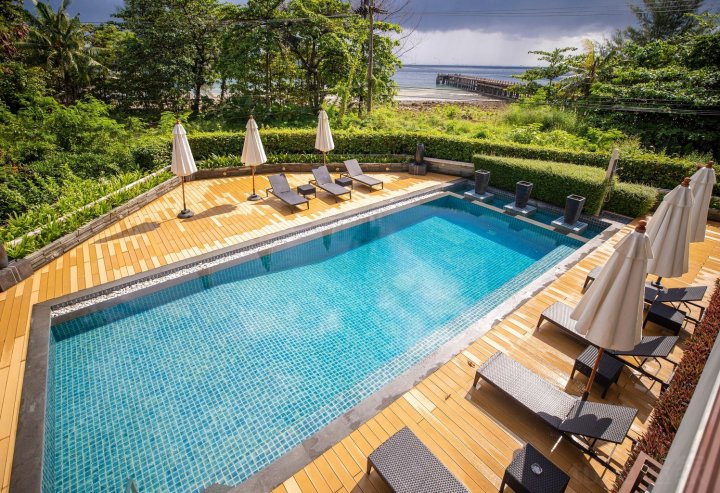 芭东超赞两卧全海景顶层复式私人泳池公寓(Super Two-Bedroom Penthouse Apartment with Private Pool and Full Sea View in Patong)