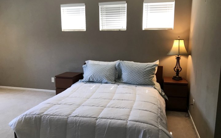 E 旧金山硅谷超大主卧带独立卫生间(Single Room)
