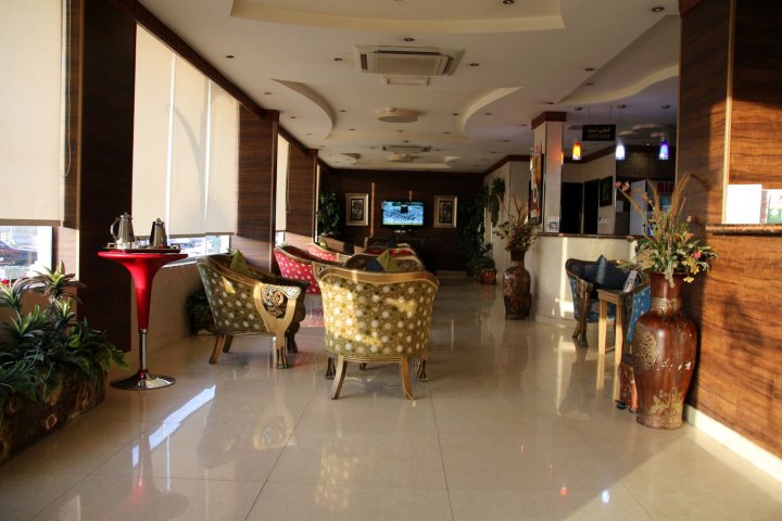 多拉尔达里亚公寓酒店-阿尔木吉里萨特(Dorar Darea Hotel Apartments Al Mughrizat)
