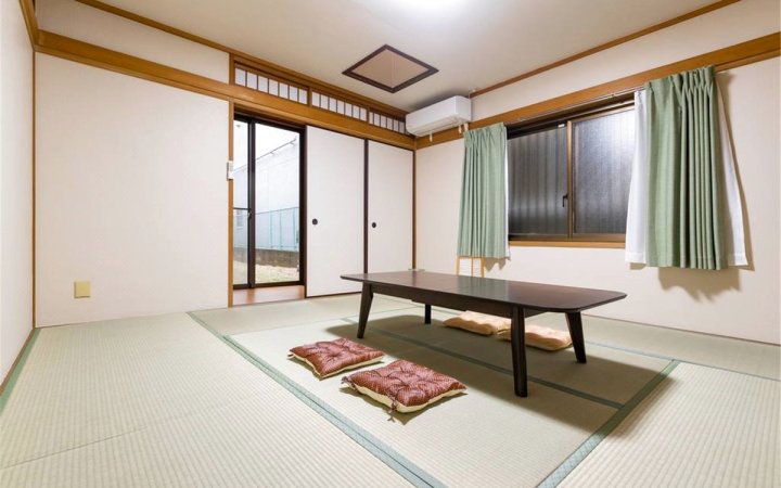 交通便利新大阪站 带日式房间的公寓(Apartement with Japanese Style Room near Shin-Osaka Station)