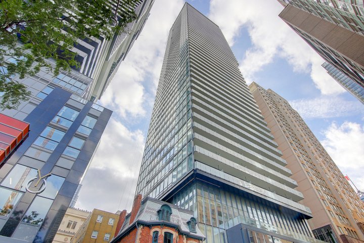 Luxury condo downtown Toronto