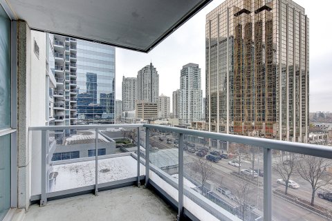 Simple and comfort, Yonge-Sheppard 2 BDRM Condo in Toronto