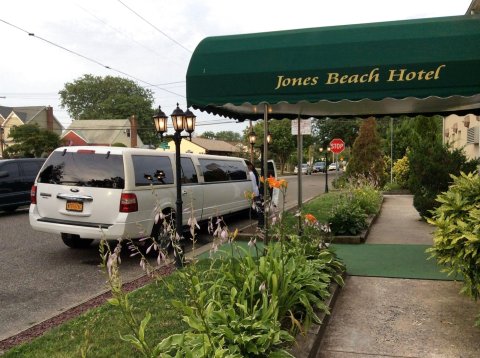 琼斯海滩酒店(Jones Beach Hotel)