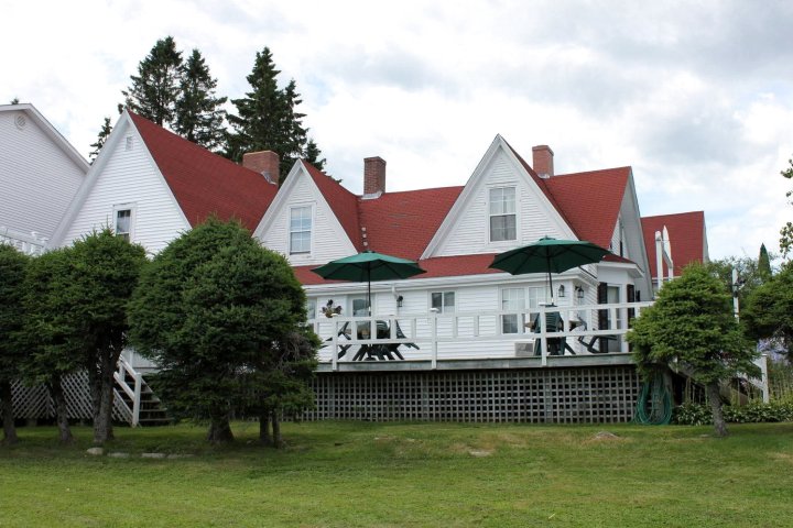 塔拉庄园酒店(tara manor inn)