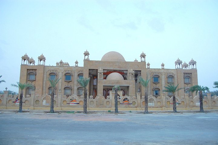 丘齐达尼宫殿酒店(Chokhi Dhani The Palace Hotel)