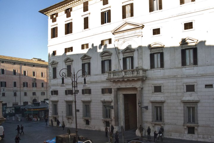 波尔吉斯高级家庭旅馆(Casa a Palazzo Borghese)