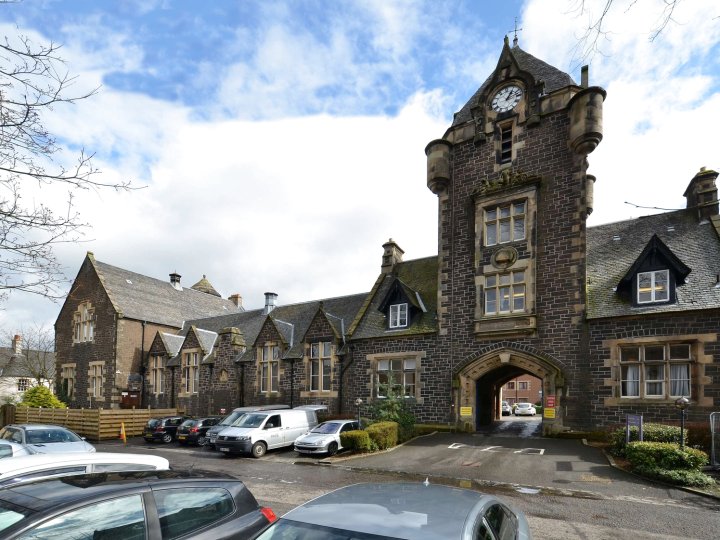 斯特灵高地酒店(Stirling Highland Hotel- Part of The Cairn Collection)