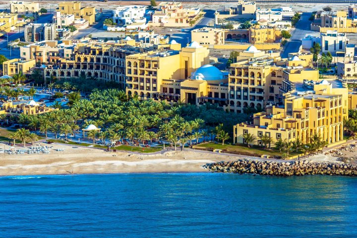 哈伊马角希尔顿海滩度假村(Hilton Ras Al Khaimah Beach Resort)