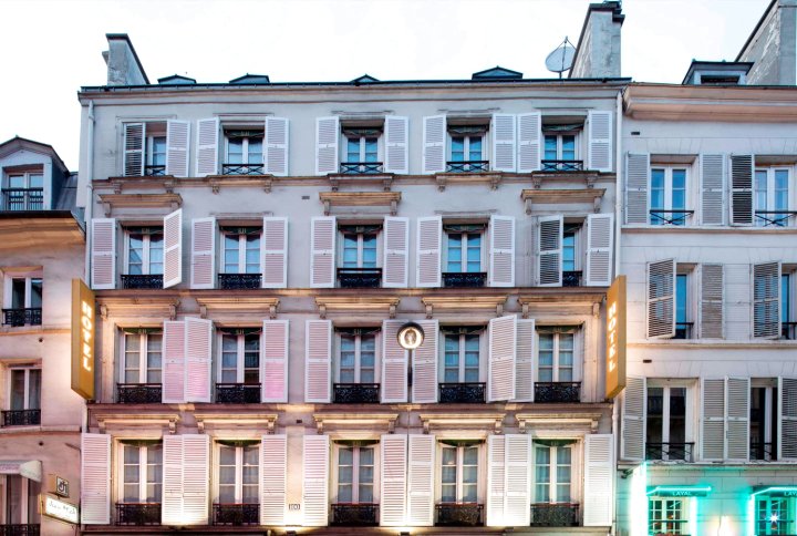 爱丽舍酒店(Elysées Hôtel)