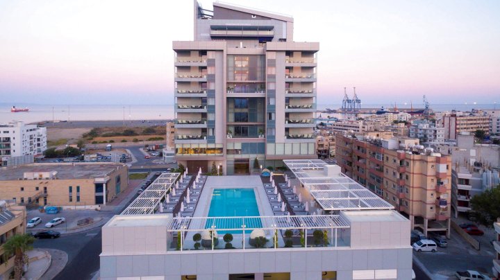 拉纳卡丽笙蓝标酒店(Radisson Blu Hotel, Larnaca)